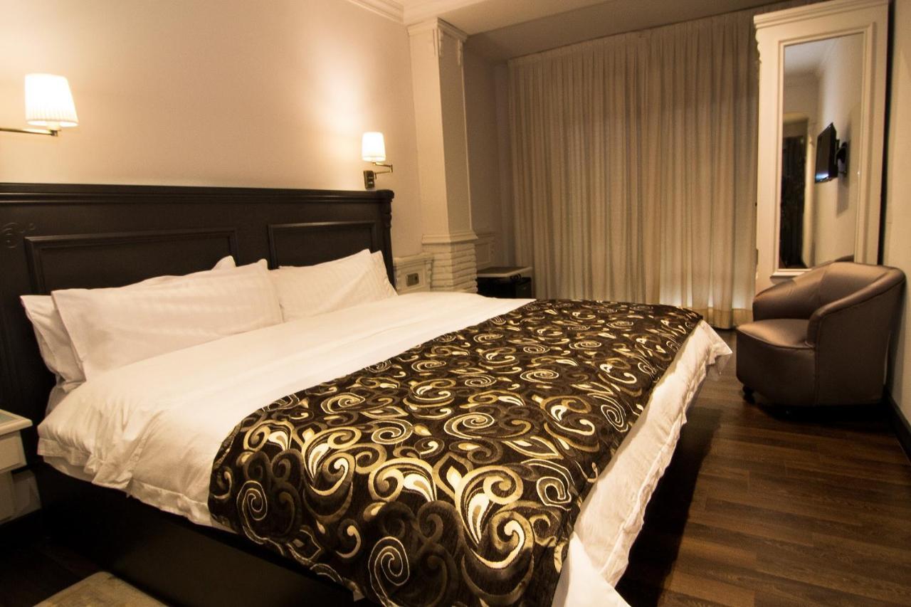 Avent Verahotel Екстериор снимка