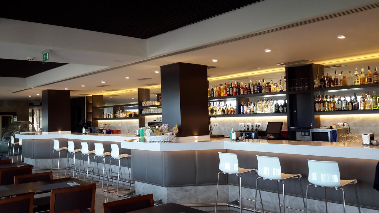 Avent Verahotel Екстериор снимка